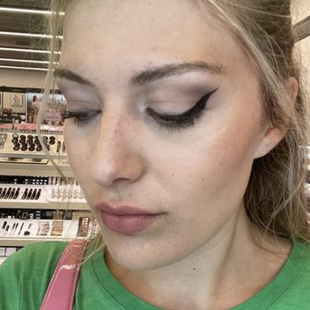 SEPHORA - Cosmetics & Beauty Supply Near Me - La Jolla, California