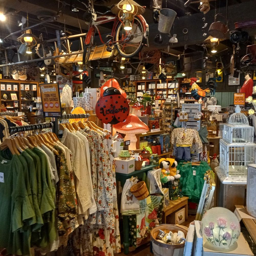 Cracker Barrel Old Country Store - Inside the Country Store - Southern Near Me - Irmo, South Carolina Cracker Barrel Old Country Store - Inside the Country Store - Southern Near Me - Irmo, South Carolina