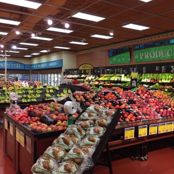 Price Chopper - Produce section - Grocery Near Me - Richfield Springs, New York