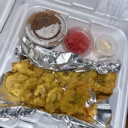 Tostones (VEGAN) Tostones (VEGAN)