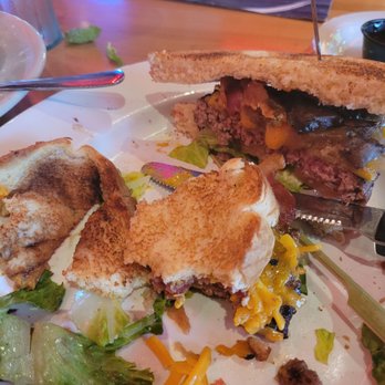 Logan's Roadhouse - Burger - Steakhouses Near Me - Grandville, Michigan
