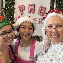 Pink Me Up Makery - Mrs Claus and her helpers.
