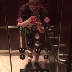 Dillard's - Dillard's Southaven Towne Center elevator