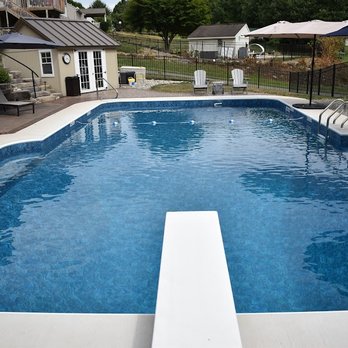 Crystal Pools - 20'x40' Vinyl Liner - Pool & Hot Tub Service Near Me - Elizabethtown, Pennsylvania