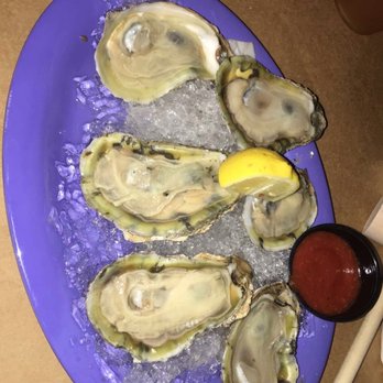 Crab Bag - 6 raw oysters for $9 - Seafood Near Me - Ocean City, Maryland