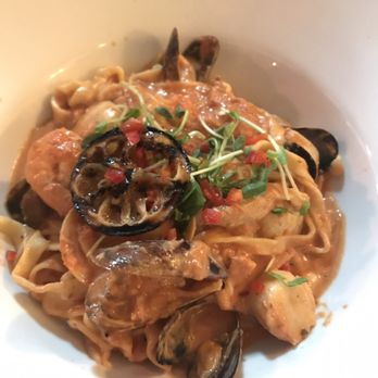 Valley Restaurant & Tavern - Pasta di Nettuno - Caterers Near Me - St Catharines, Ontario