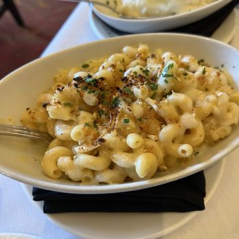 TRIO Grill - Triple Cheese Macaroni - Seafood Near Me - Falls Church, Virginia TRIO Grill - Triple Cheese Macaroni - Seafood Near Me - Falls Church, Virginia