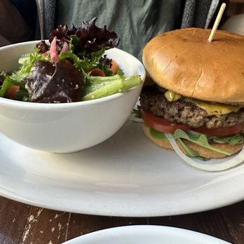 Veg Cafe - Mayor burger - Vegan Near Me - Sacramento, California Veg Cafe - Mayor burger - Vegan Near Me - Sacramento, California