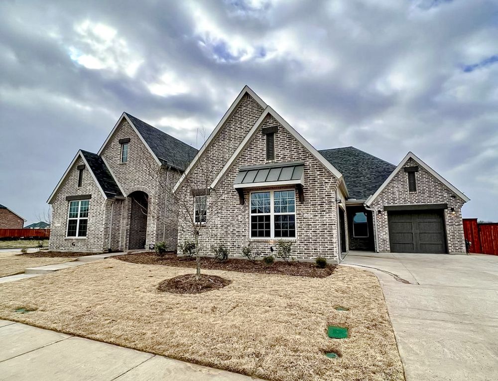 Slide of Amity Roofing