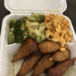 Photo of ELife Restaurant - Washington, DC, United States. Maple Curry Drumettes Macaroni & Cheese Steamed Broccoli