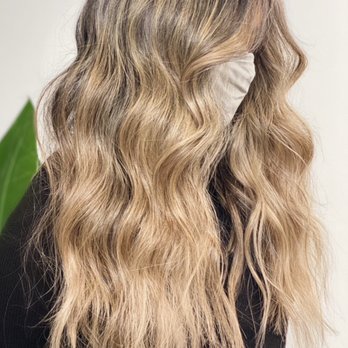 Hair Throne - Full Lightening with a haircut by Marissa - Hair Stylists Near Me - New York, New York