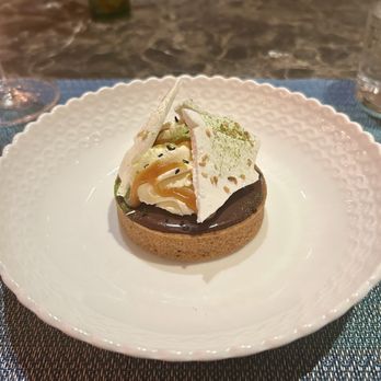 Moon Rabbit - Chocolate and banana tarte - Vietnamese Near Me - Washington, DC, District of Columbia
