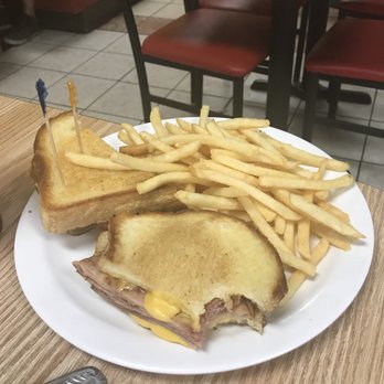 Mom's Diner - Grilled Ham & Cheese - Diners Near Me - Pahrump, Nevada