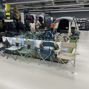 Decathlon - Sports Wear Near Me - Esslingen, BW