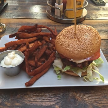 Burger Bar - Burgers Near Me - Oslo, 03
