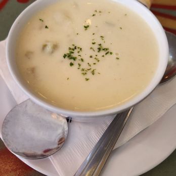 St Paul Fish Company - Clam chowder - Seafood Near Me - Milwaukee, Wisconsin