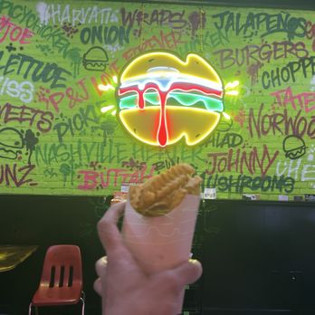 Between The Bunz - Graffiti Wall - Fast Food Near Me - Norwood, Massachusetts