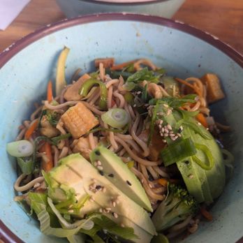 Momo Wok Box - Veggie and tofu Noodle bowl with teriyaki - Ramen Near Me - Copenhagen, 84 Momo Wok Box - Veggie and tofu Noodle bowl with teriyaki - Ramen Near Me - Copenhagen, 84