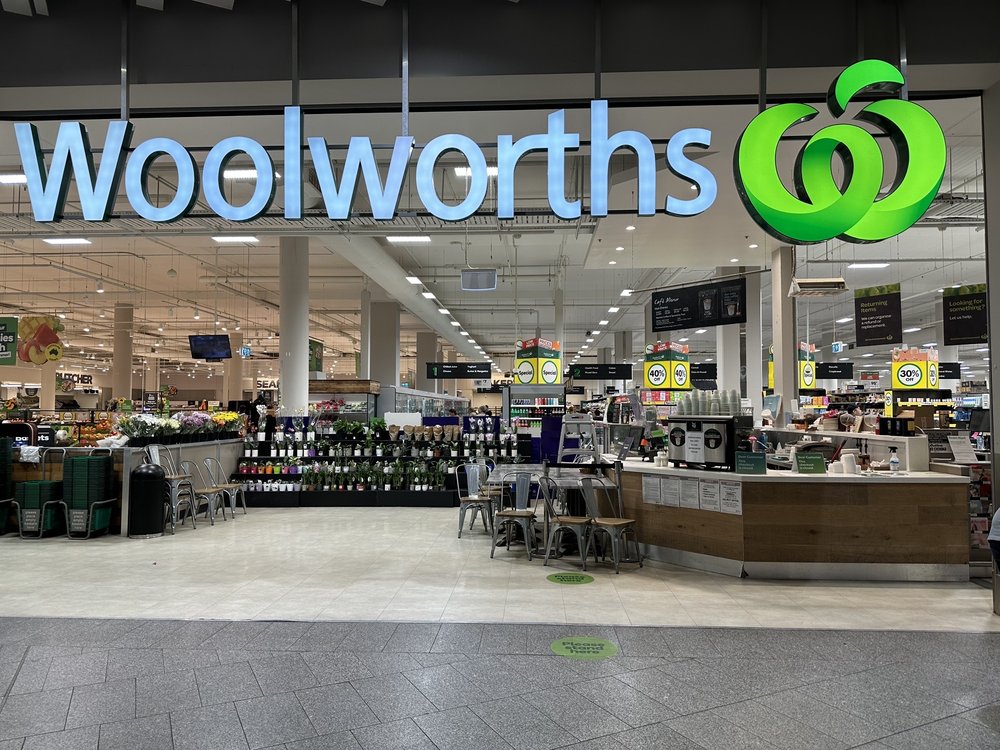 WOOLWORTHS Updated September 2024 The Oasis Shopping Centre