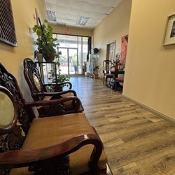 Diamond Vision Optometry - Entrance from back parking lot