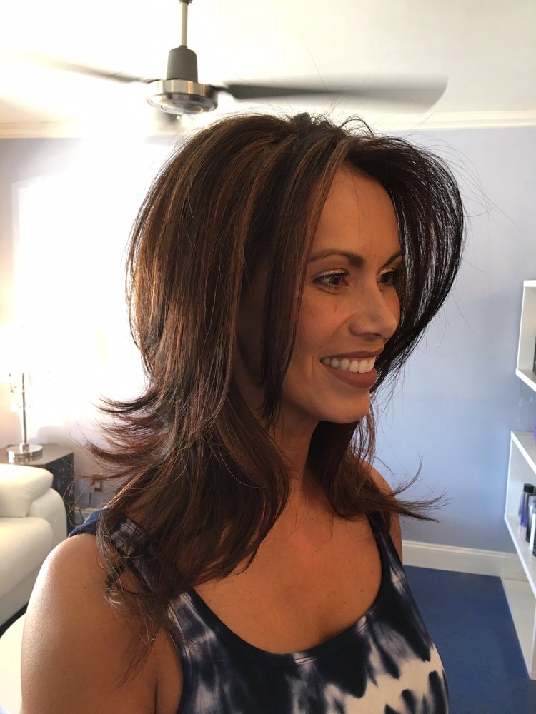 Blu Lounge Salon Logo