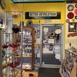 Retro Revolution - Store shop