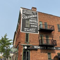 Bimbo's Pizza