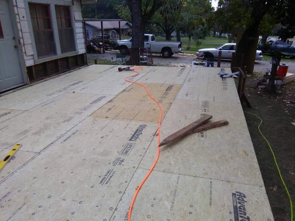 Slide of Colonial Roofing and Construction LLC