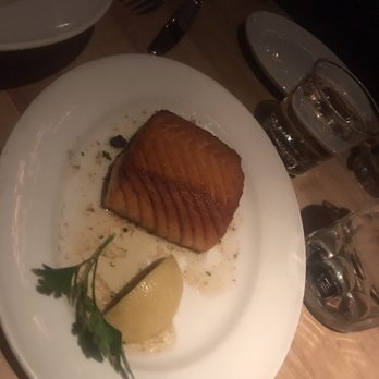 Gilt Bar - Salmon - New American Near Me - Chicago, Illinois