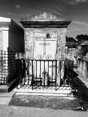 St. Louis Cemetery No. 1 Official Tour by null