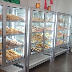 El Caracol Panaderia Bakery