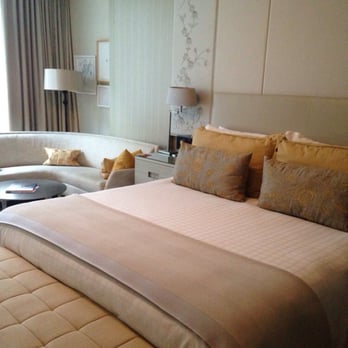 Four Seasons Toronto - Hotels Near Me - Toronto, Ontario Four Seasons Toronto - Hotels Near Me - Toronto, Ontario