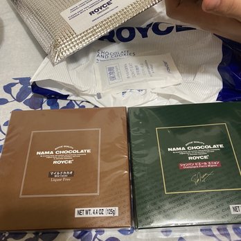 ROYCE Chocolate - Nama Chocolate "Mild Cacao" and the Nama Chocolate "Champagne Pierre Mignon" - Chocolatiers & Shops Near Me - Edgewater, New Jersey ROYCE Chocolate - Nama Chocolate "Mild Cacao" and the Nama Chocolate "Champagne Pierre Mignon" - Chocolatiers & Shops Near Me - Edgewater, New Jersey