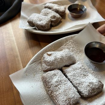The Evie - beignets - American Near Me - Chicago, Illinois