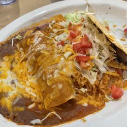 El Compadre Restaurant - Good food !