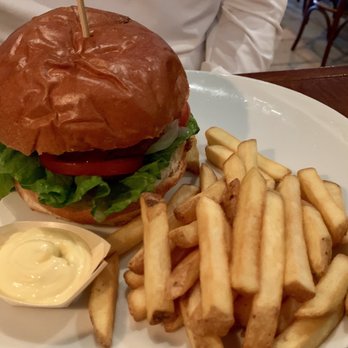 Zest Food & More - Burger - Burgers Near Me - Amsterdam, New Hampshire