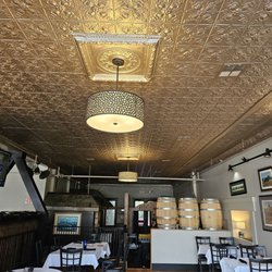 Gibson’s Restaurant & Bar