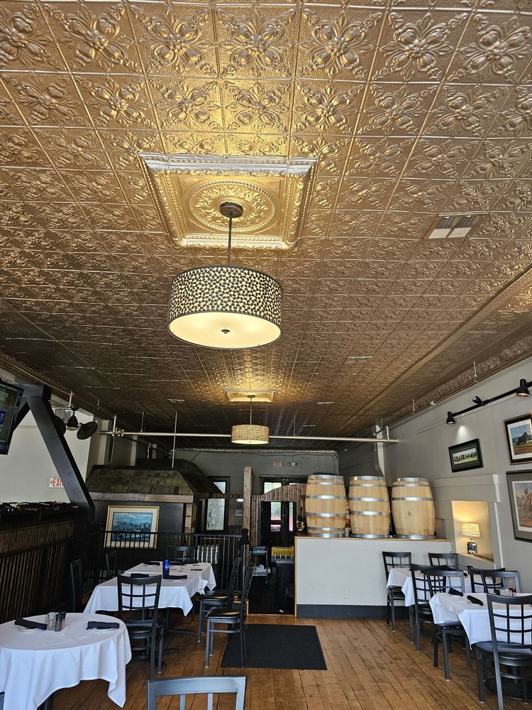 Gibson’s Restaurant & Bar