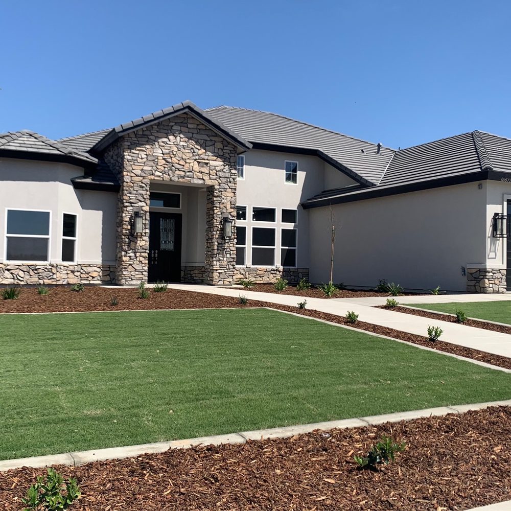 Roberson and Sons Construction - Nice Slope for When it Rains - General Contractors Near Me - Bakersfield, California Roberson and Sons Construction - Nice Slope for When it Rains - General Contractors Near Me - Bakersfield, California