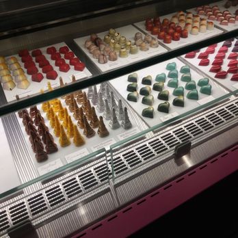 Le Macaron French Pastries - Denton - Macarons Near Me - Denton, Texas