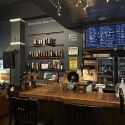 Fred's Around the Corner - Bar