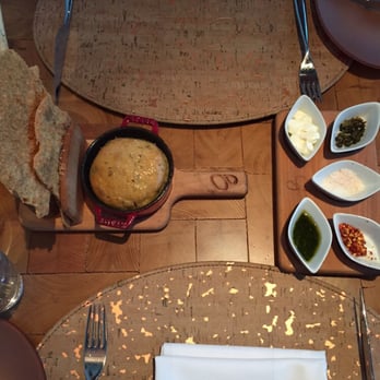GIADA - Love this bread set up and everything was delish! - Italian Near Me - Las Vegas, Nevada GIADA - Love this bread set up and everything was delish! - Italian Near Me - Las Vegas, Nevada