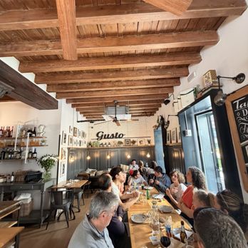 Gusto - Spanish Near Me - Seville, SE