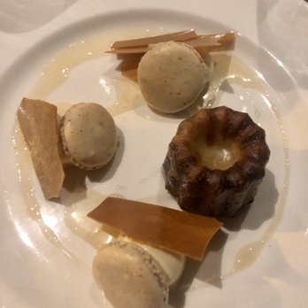 Alma - Bread pudding and macaroon dessert - Cafes Near Me - Minneapolis, Minnesota Alma - Bread pudding and macaroon dessert - Cafes Near Me - Minneapolis, Minnesota