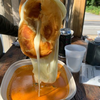 Food For Thought - Congdon's Donut Grill Cheese - Gastropubs Near Me - Cape Neddick , Maine