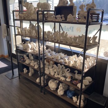 Brushes & Beans Cafe - Coffee & Tea Near Me - Murrysville, Pennsylvania