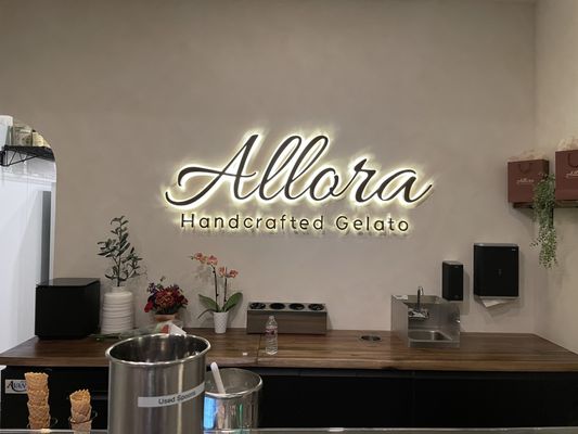 Allora Gelato by null