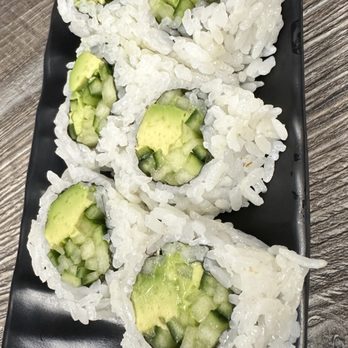 Kakuna Sushi - Avocado & Cucumber Roll side - Sushi Bars Near Me - Milpitas, California