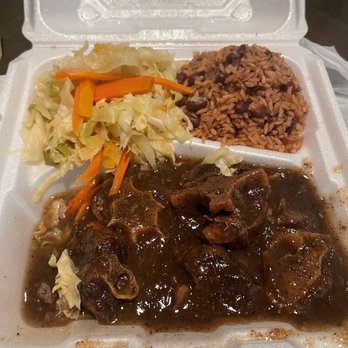 The Island Spot - Oxtail bone plate - Caribbean Near Me - Carrollton, Texas The Island Spot - Oxtail bone plate - Caribbean Near Me - Carrollton, Texas