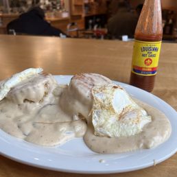Biscuits and shitake mushroom gravy Biscuits and shitake mushroom gravy